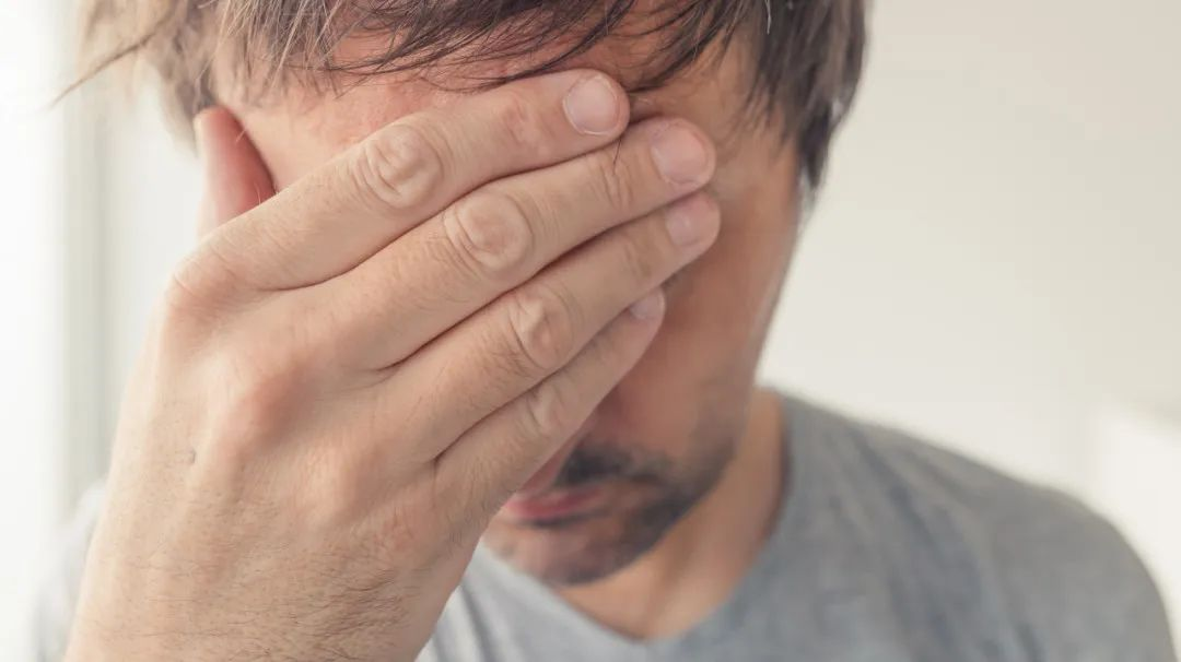 体内有恶性肿瘤的人，身体一般会有这5个表现